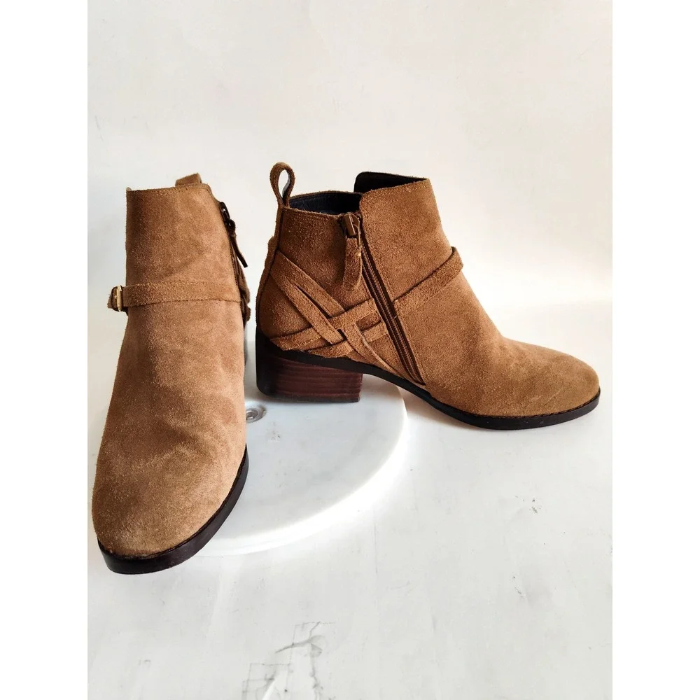 Cole Haan Ankle‎ Boots Size 7.5 Camel Tan Suede Leather Sole Belted Preppy Chic